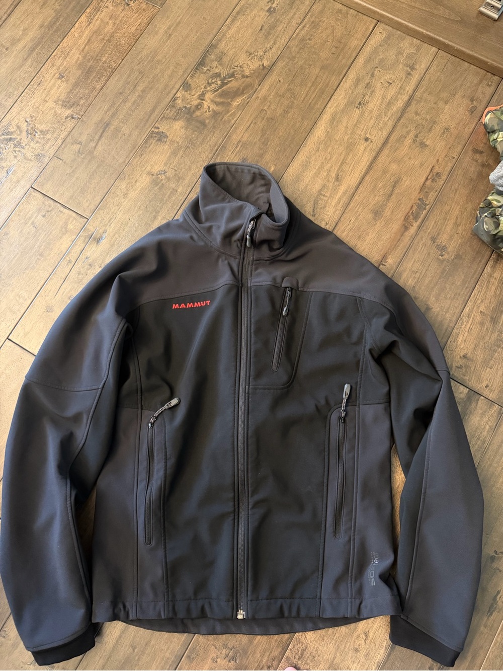 Mammut Men's Black Softshell Jacket - Black